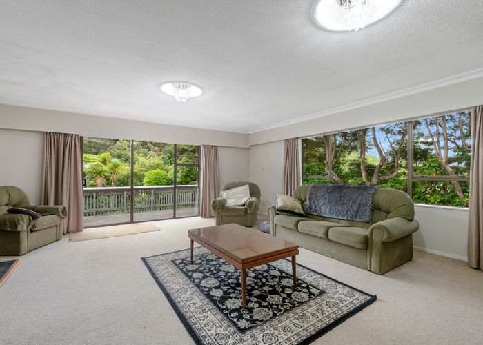  at 11 Avian Crescent, Blue Mountains, Upper Hutt