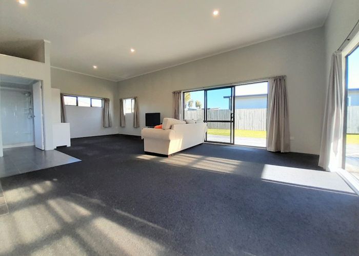  at 126 Rangiora Crescent, Matarangi