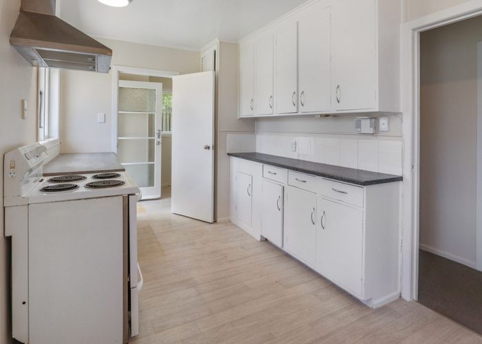  at 6 Bolton Place, Otara, Manukau City, Auckland