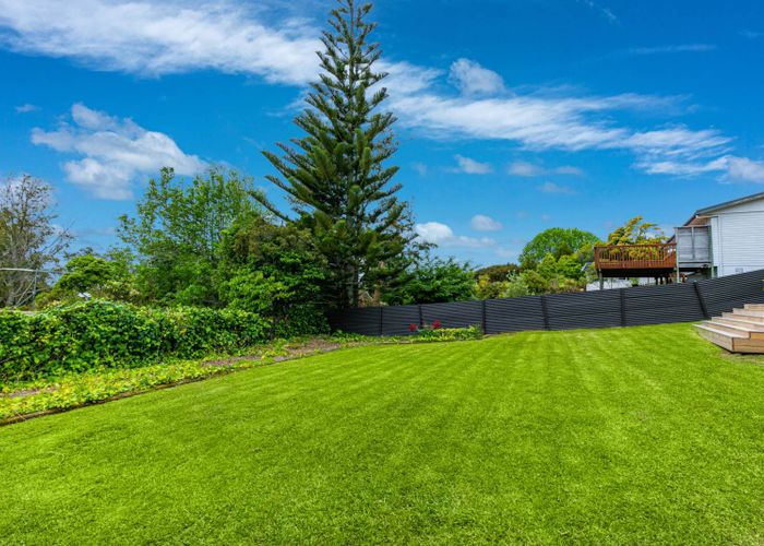  at 19 Holt Avenue, Torbay, Auckland