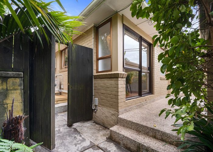  at 23 Tripoli Road, Panmure, Auckland