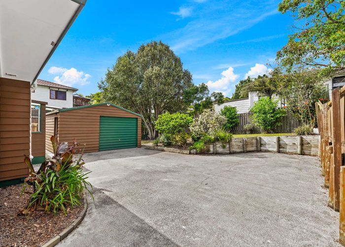  at 82 Kamara Road, Glen Eden, Waitakere City, Auckland