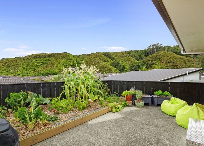  at 40 King Charles Drive, Kingsley Heights, Upper Hutt