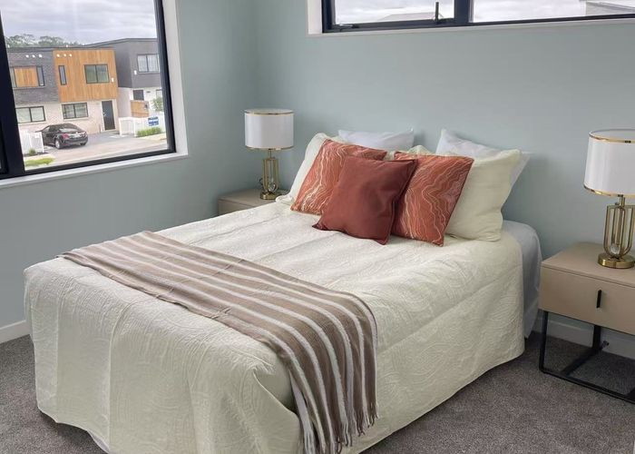  at 8 Taipahitini Road, Rosehill, Papakura, Auckland