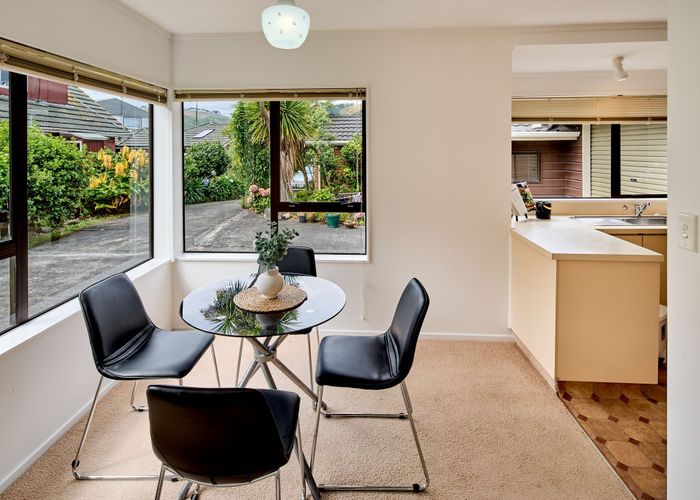  at 219C Main Road, Tawa, Wellington