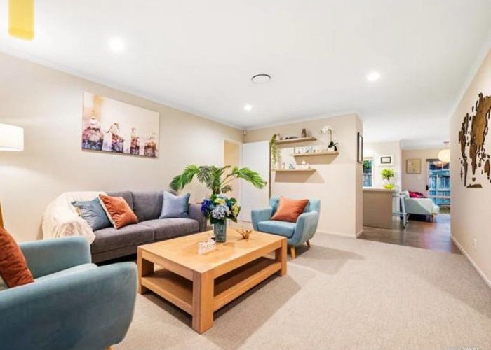  at 30 Riviera Drive, Flat Bush, Auckland