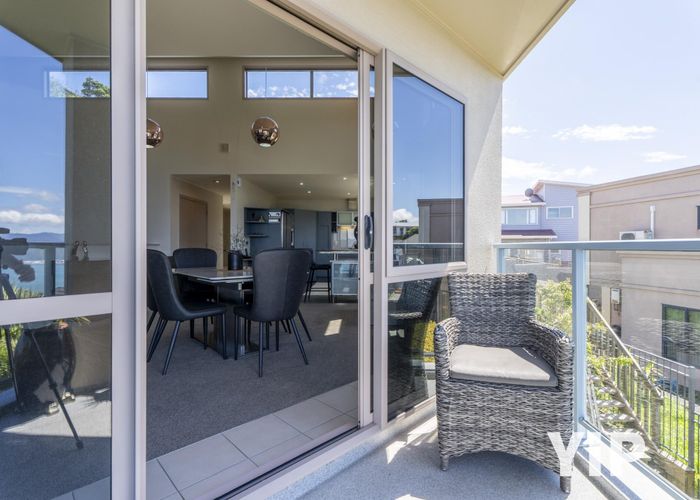  at 14 Dress Circle, Newlands, Wellington