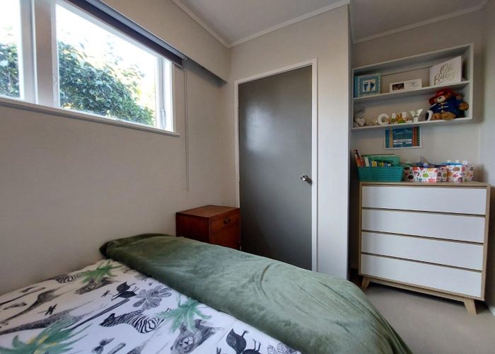  at 4/95 Panama Road, Mount Wellington, Auckland