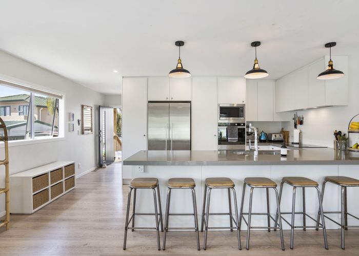  at 20 Howard Hunter Avenue, Saint Johns, Auckland City, Auckland