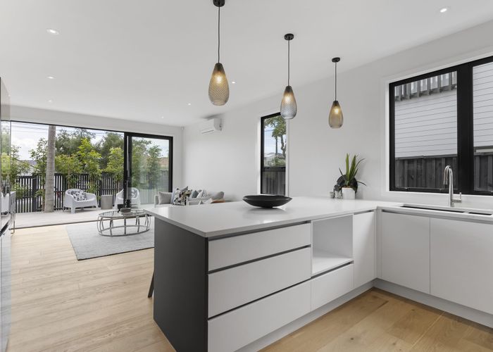  at 17 Carnarvon Avenue, Glendowie, Auckland