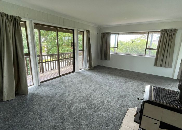  at 35 Kirby Street, Glendene, Waitakere City, Auckland