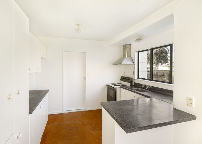  at 86 Maplesden Drive, Clendon Park, Manukau City, Auckland