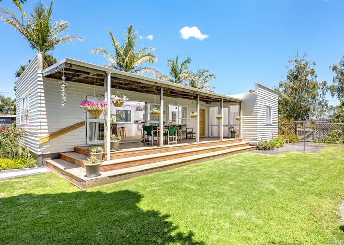  at 16 Ranui Station Road, Ranui, Auckland