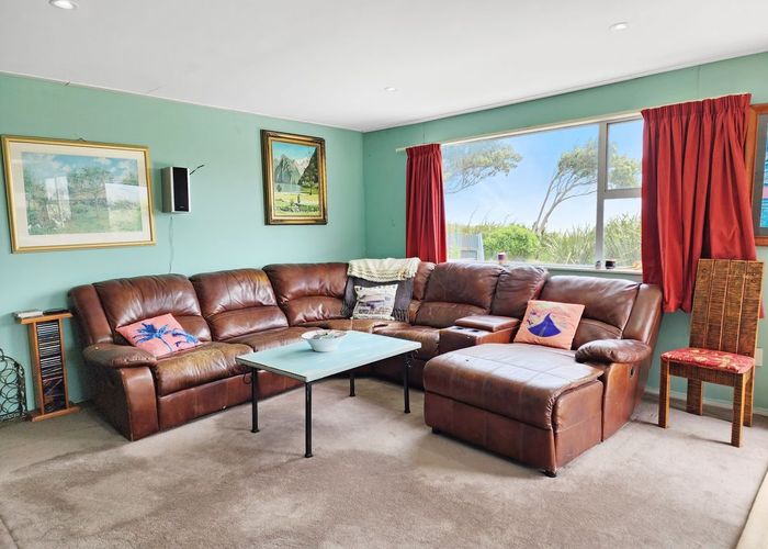  at 15 Surrey Street, Orepuki, Southland, Southland