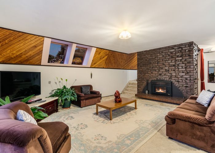  at 4 Puketaha Road, Swanson, Auckland