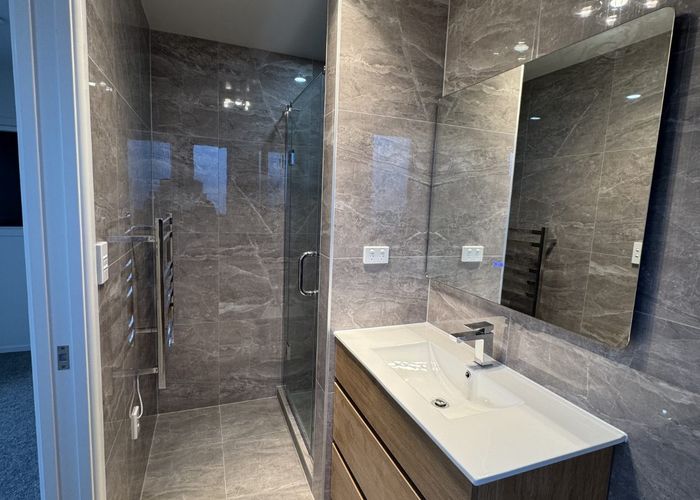  at 12 McQuarrie Avenue, Wattle Downs, Manukau City, Auckland