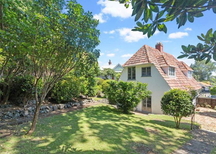 at 4 Bellevue Road, Mount Eden, Auckland City, Auckland