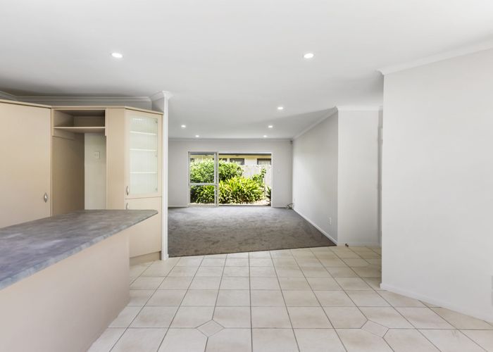  at 3 Anton Place, Takanini