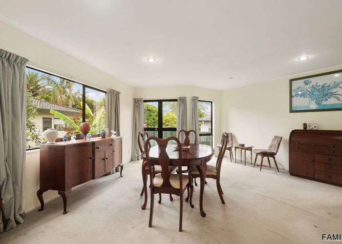  at 2/17 Manuwai Road, Torbay, North Shore City, Auckland