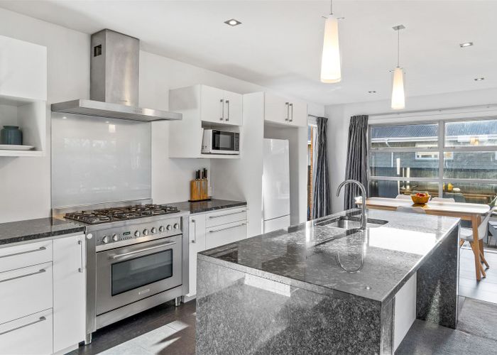  at 1/42 Seymour Street, Hornby, Christchurch