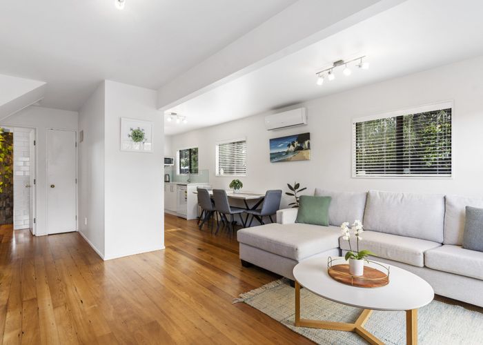  at 52B Oakley Avenue, Waterview, Auckland