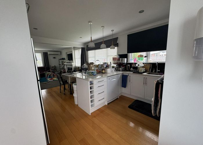  at 4 Tiwakawaka Grove, Heretaunga, Upper Hutt, Wellington