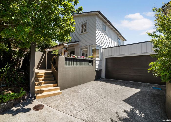  at 8/51 Cranbrook Place, Glendowie, Auckland