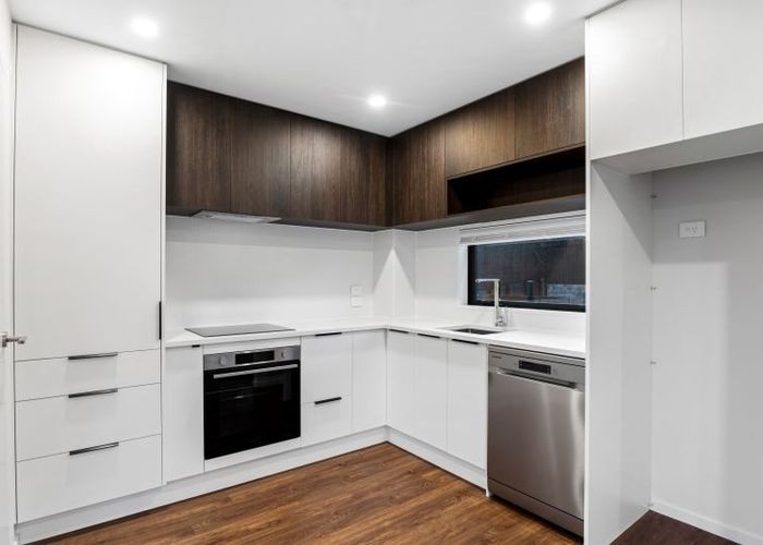  at 8/79 Edmonton Road, Henderson, Auckland