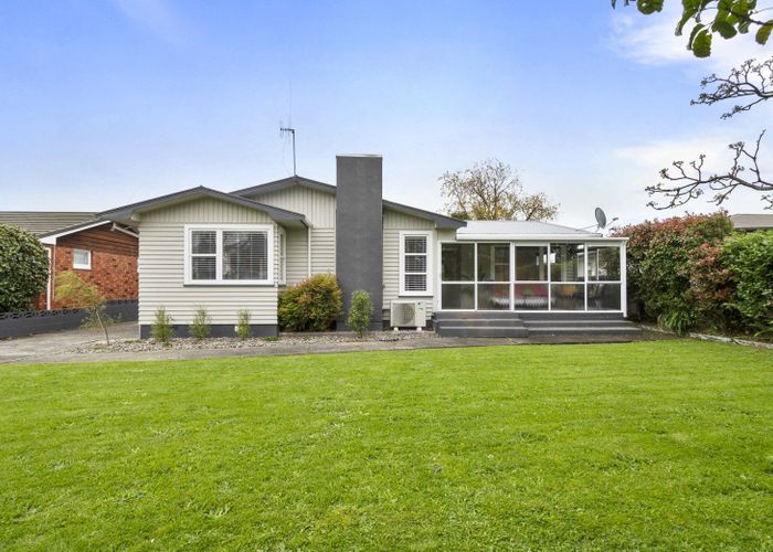  at 6 Ruha Street, West End, Palmerston North, Manawatu / Whanganui