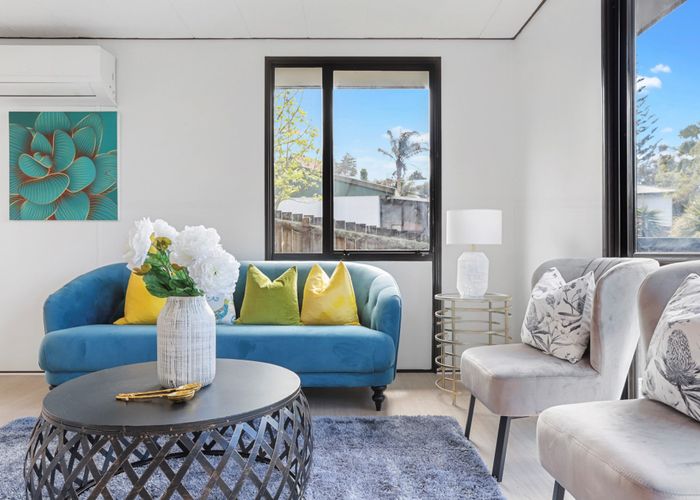  at 1/233 Glengarry Road, Glen Eden, Auckland