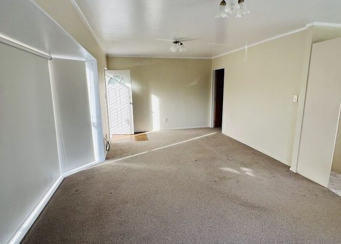  at 3/74 West Coast Rd, Glen Eden, Waitakere City, Auckland
