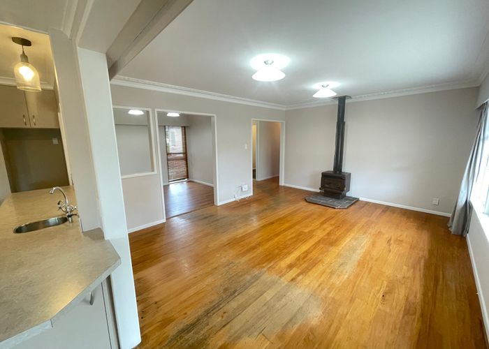  at 17 Rodney Street, Howick, Auckland