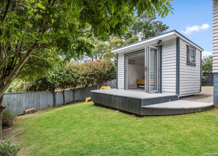  at 20a Puketitiro Street, Glen Eden, Waitakere City, Auckland