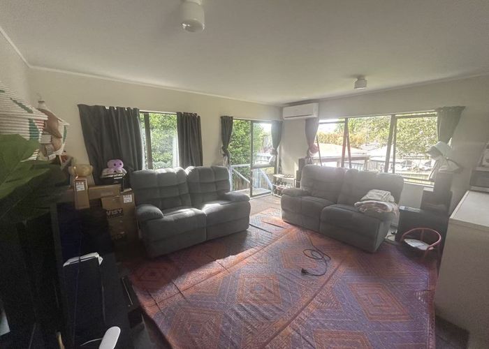  at 1/21 Lowtherhurst Road, Massey, Waitakere City, Auckland