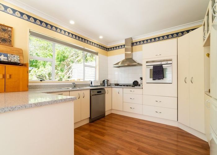  at 6 Hinau Street, Tawa, Wellington, Wellington