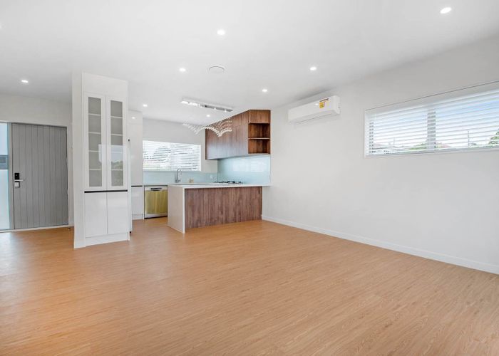  at 10 Paku Lane, Mount Wellington, Auckland City, Auckland