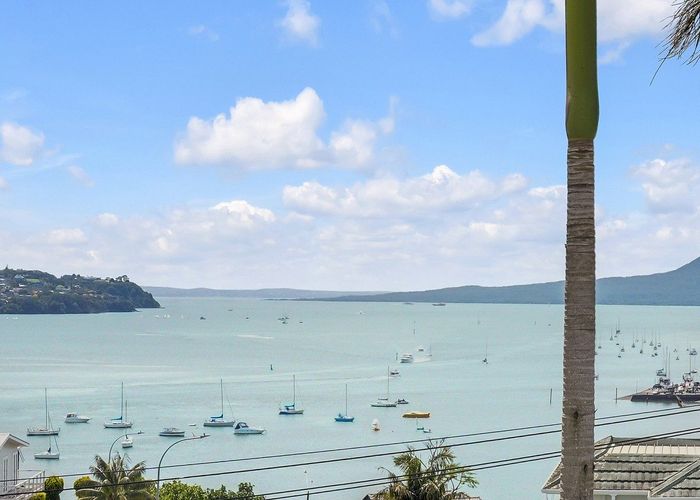  at 10 Takutai Avenue, Bucklands Beach, Manukau City, Auckland