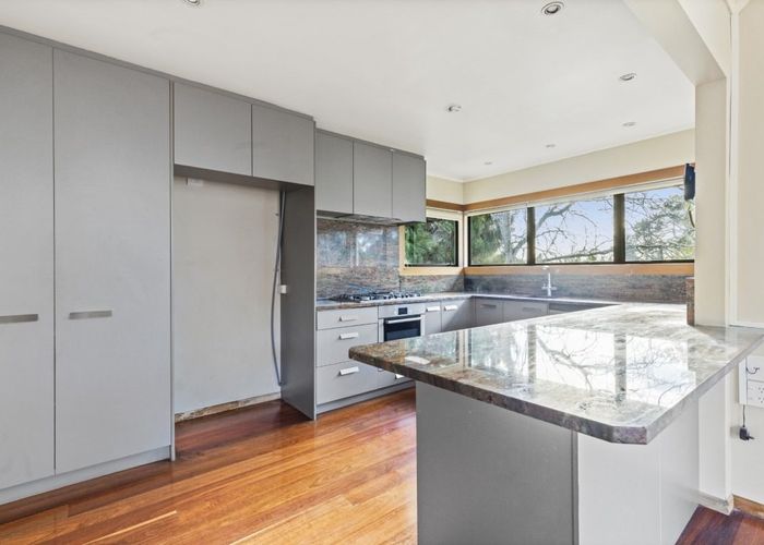  at 24 Dawson Street, Hamilton East, Hamilton