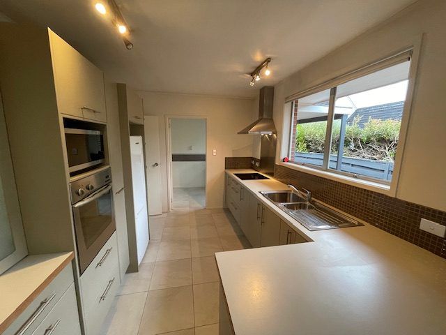  at 2/15a Saltburn Road, Milford, North Shore City, Auckland