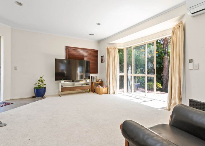  at 145 Hutchinson Avenue, New Lynn, Waitakere City, Auckland