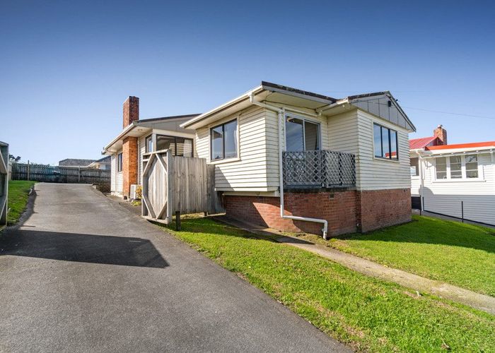  at 35 Ellis Avenue, Mount Roskill, Auckland City, Auckland