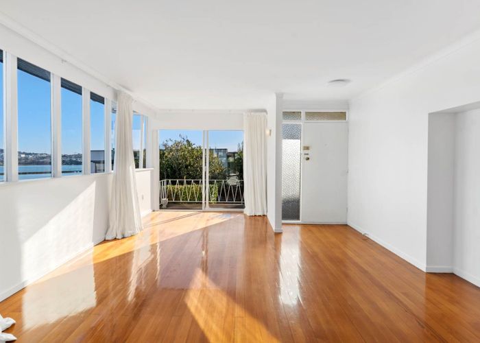  at 3/128 Paritai Drive, Orakei, Auckland