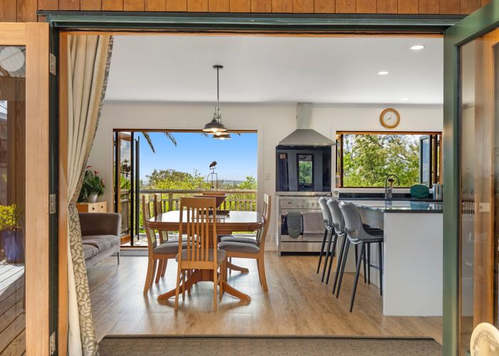  at 10 Sunhill Road, Sunnyvale, Waitakere City, Auckland