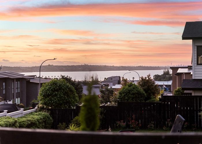  at 58 Eighth View Avenue, Beachlands, Manukau City, Auckland