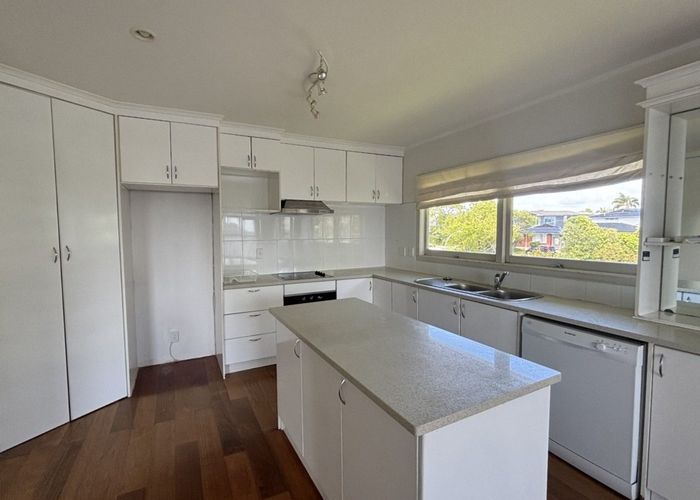  at 63 Bramley Drive, Farm Cove, Manukau City, Auckland