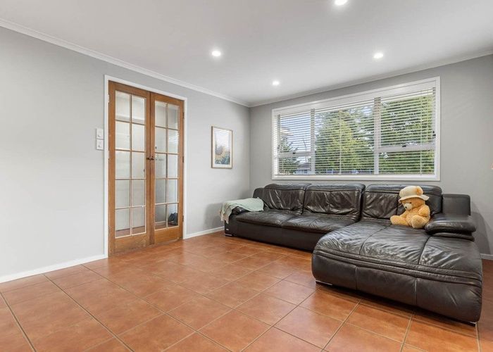  at 22 Tabitha Crescent, Henderson, Waitakere City, Auckland