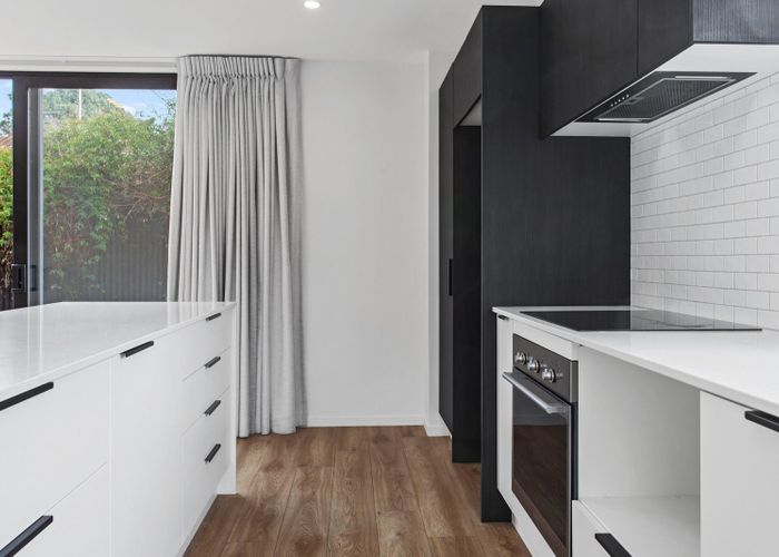  at 2/42 Dickens Street, Addington, Christchurch