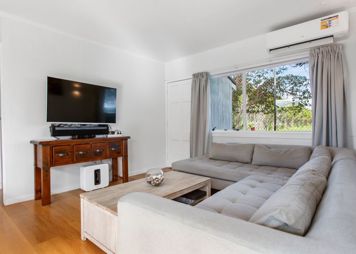  at 1/98 Archibald Road, Kelston, Auckland