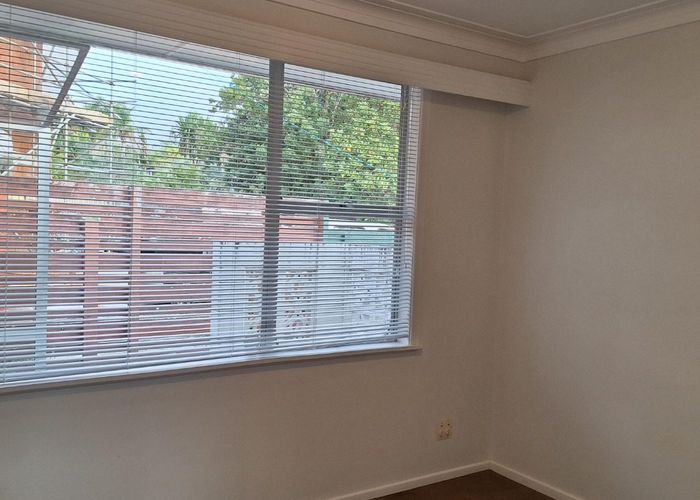  at 2/50 Kohimarama Road, Kohimarama, Auckland