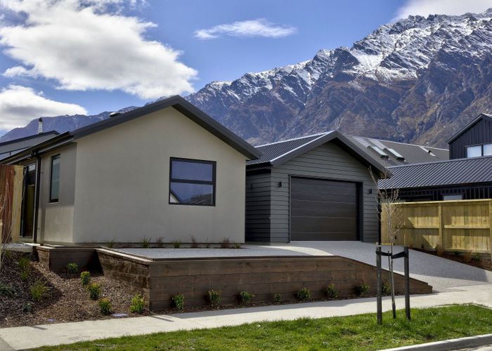  at 32 Shelduck Road, Jacks Point, Queenstown-Lakes, Otago